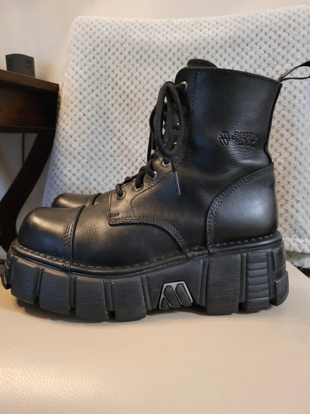 New Rock Combat Boots